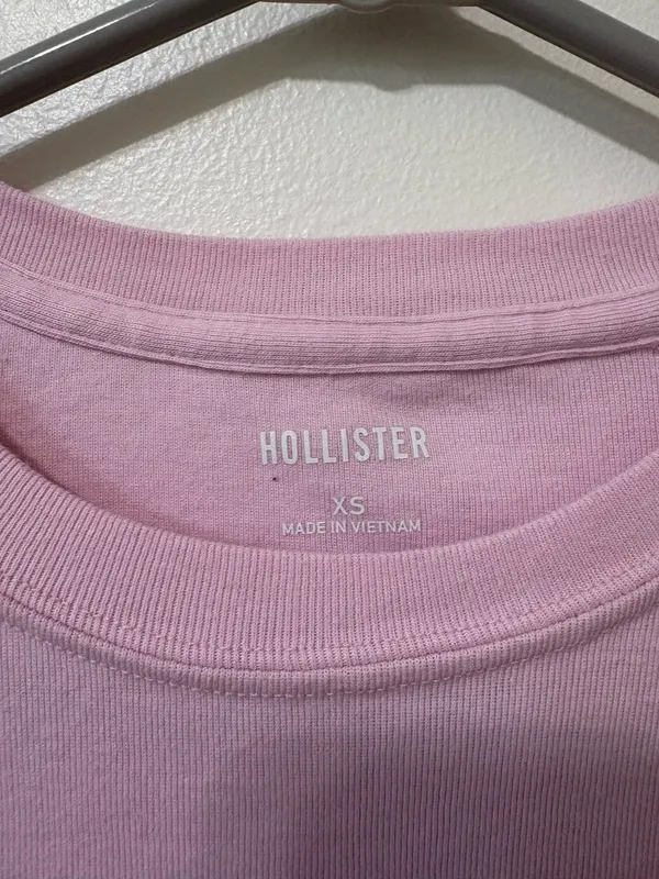 Pink Hollister Baby Tee - Image 2