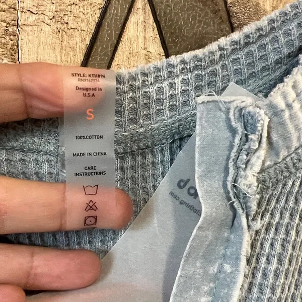 Mono B Boutique Light Blue Textured Tank Top - Image 3