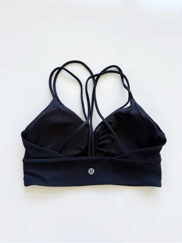 lululemon Nulu Strappy V-Neck Yoga Bra size 6 - Image 4
