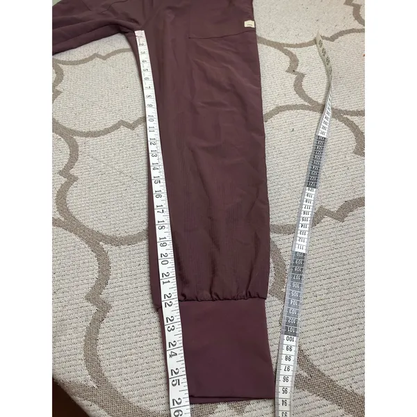 Vuori Summits Woven Joggers Fig Maroon Size XS Ripstop Hiking Athleisure Pants - Image 7