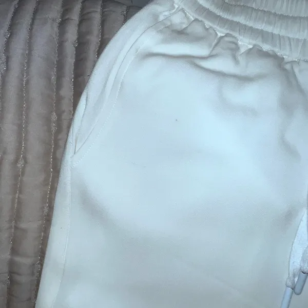 kendall & kylie white pants Small - Image 3