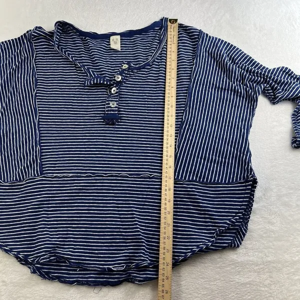 We The Free People S Small Hong Kong Henley Top Navy Striped Raw Hem Boho Beachy - Image 12