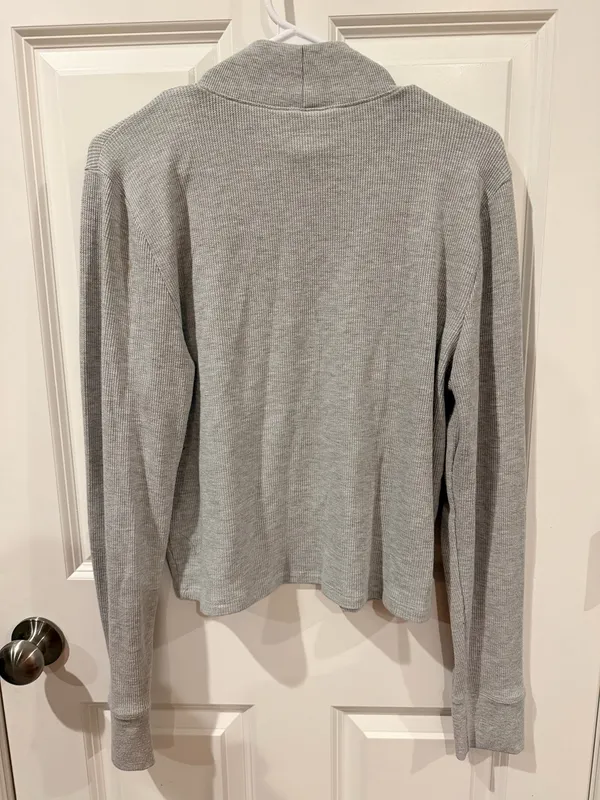 American Eagle Grey Long Sleeve Crop Top Shirt Size XXL - Image 4