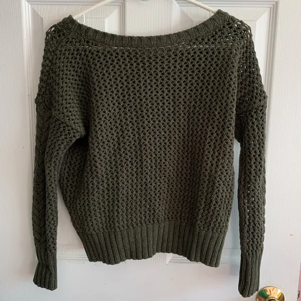 Green sweater - Image 3