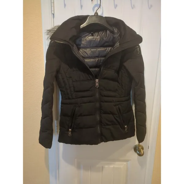 Calvin Klein Women's Hooded Puffer Jacket Size S - Image 4