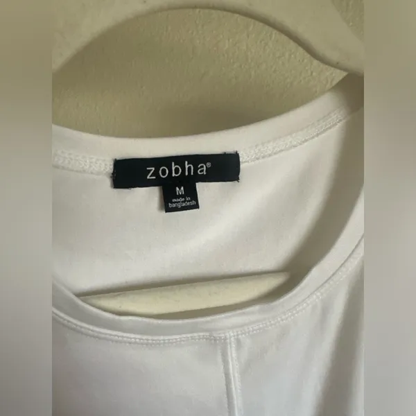 ZOBHA White Sleeveless Women's Top with tie in front. - Image 3