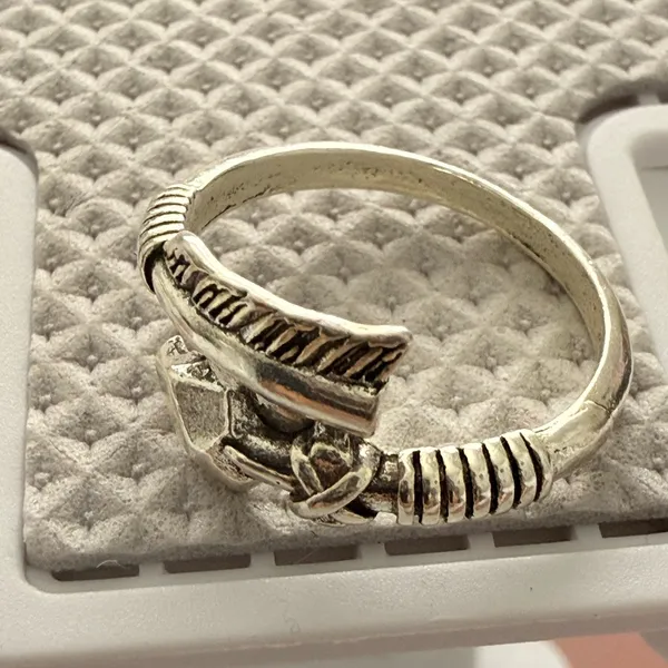 Silver Arrow Ring - Image 4