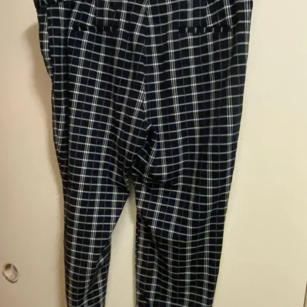 Amanda + Chelsea Women’s Plaid Capri Pants Size 19W Black White Waist 28” - Image 5