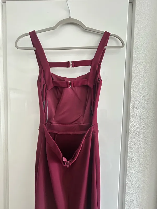 Windsor Burgundy Maxi Formal Dress - Image 4
