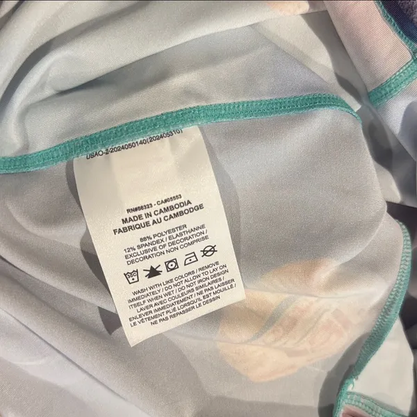 NWT Jordan Printed Mock Neck Crop Top X-Large, WHITE - Image 6
