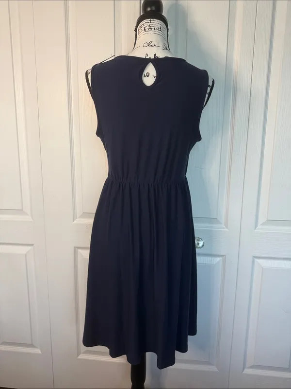 Sheila Rose Sleeveless Navy Midi Dress with Gathered Neckline - Image 4