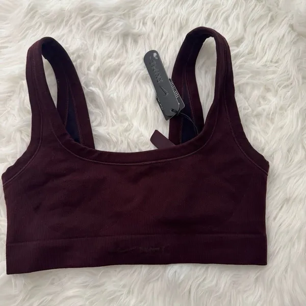 Nike Skims Vintage Seamless Scoop Bra Currant Size Small - Image 4