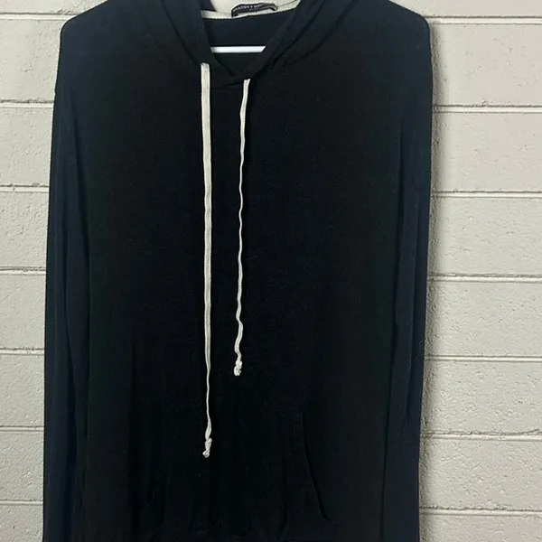 Brandy Melville Black Layla Hoodie Tee one size - Image 7