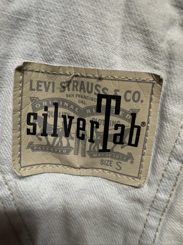 vintage Levi's SilverTab light-wash denim overalls/Loose Fit Sz S - Image 3