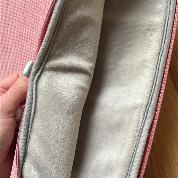 Pink Laptop Sleeve - Image 4