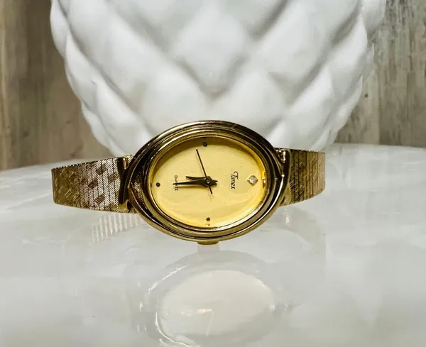 Timex Dainty Vintage Gold  Watch - Image 12