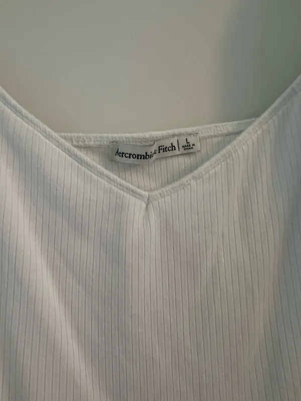 Abercrombie Cropped Top Puff Sleeve - Image 2