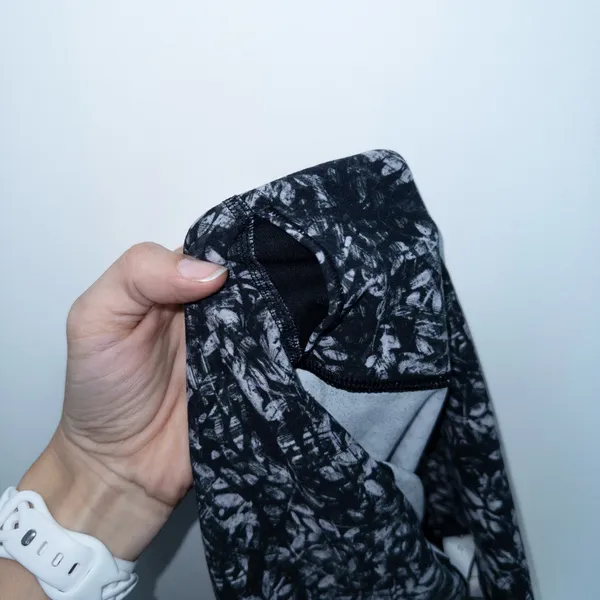 Lululemon Black Blossom Overlay Starlight Align High-Rise Leggings Size 14 - Image 8