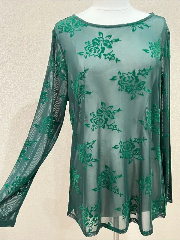 Studio Y by Maurices Emerald Green Velvet Flocked Floral Mesh Top NWT Size 0X - Image 4