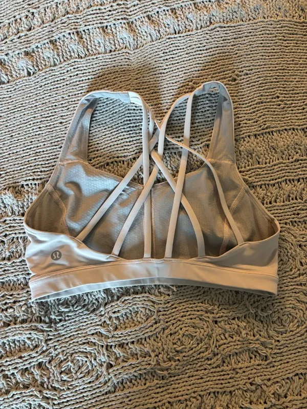 Lululemon Free to Be Serene Bra - Feather Pink, 6 - Image 3