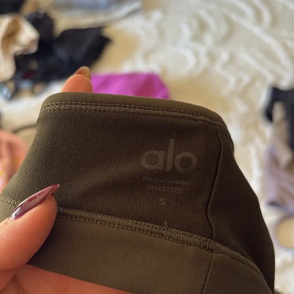 Alo yoga - Image 3