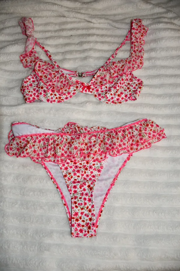 Shein Bikini Set Floral - Image 2