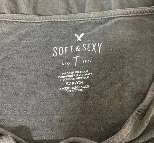 American Eagle Soft & Sexy Bell Sleeve Tee Gray Strappy V-neck - Image 7