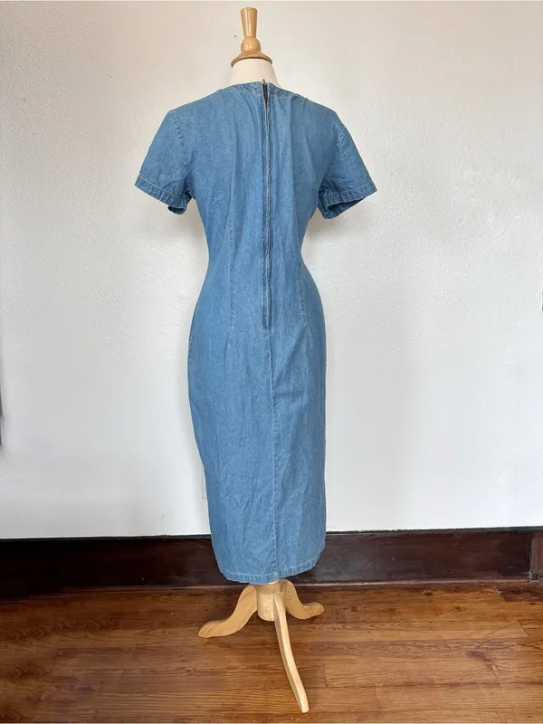 Vintage 80s Western V-Neck Faux Button-Front Light Blue Denim Midi Dress - Image 5