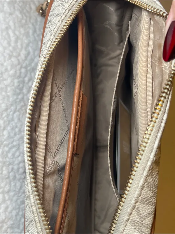 Michael Kors East West Logo Crossbody in Vanilla and Brown Trim - Image 7