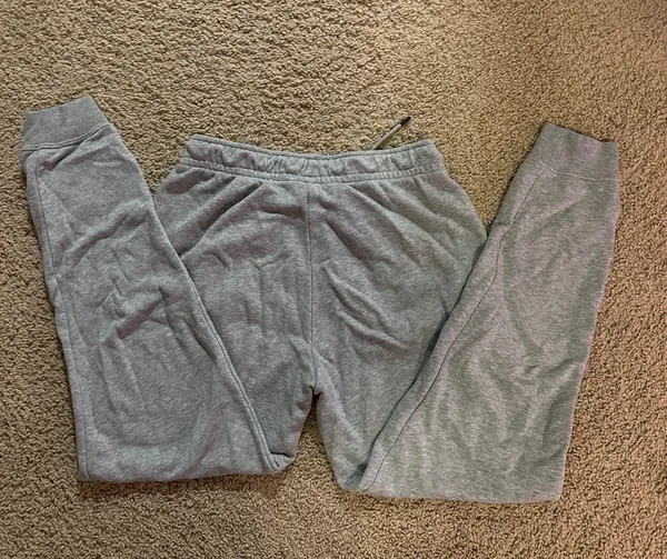 Nike Women’s Joggers - Image 2
