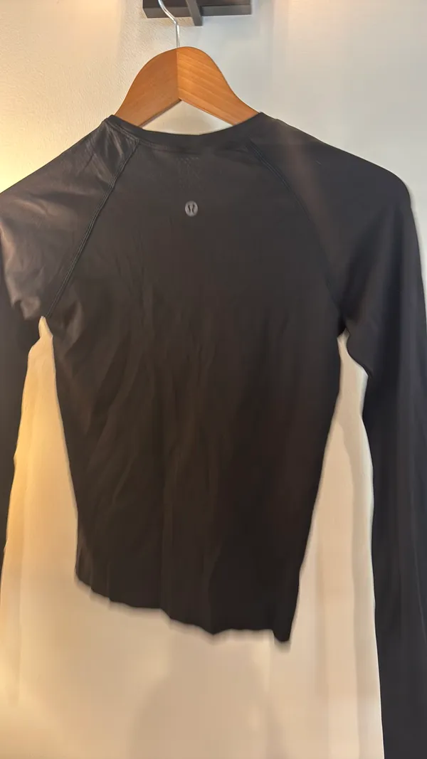Lululemon Swiftly Tech Long Sleeve - Image 3