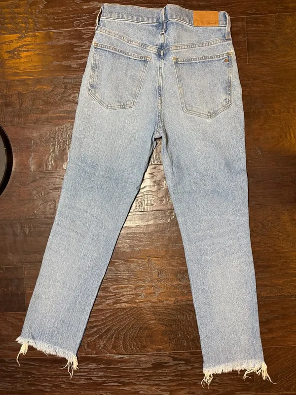 Madewell The Perfect Vintage Jean 26P Light Wash High Rise Straight Raw Hem Jean - Image 3