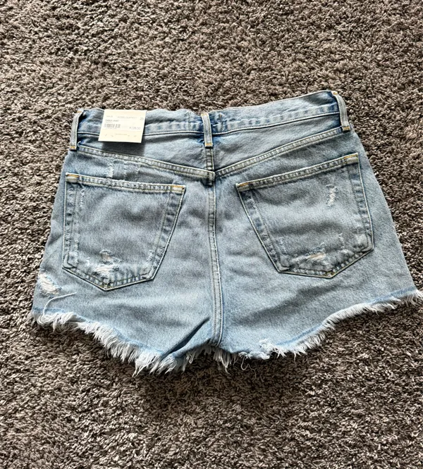 Agolde Parker Light Wash Distressed Denim Cutoff Shorts - Image 7