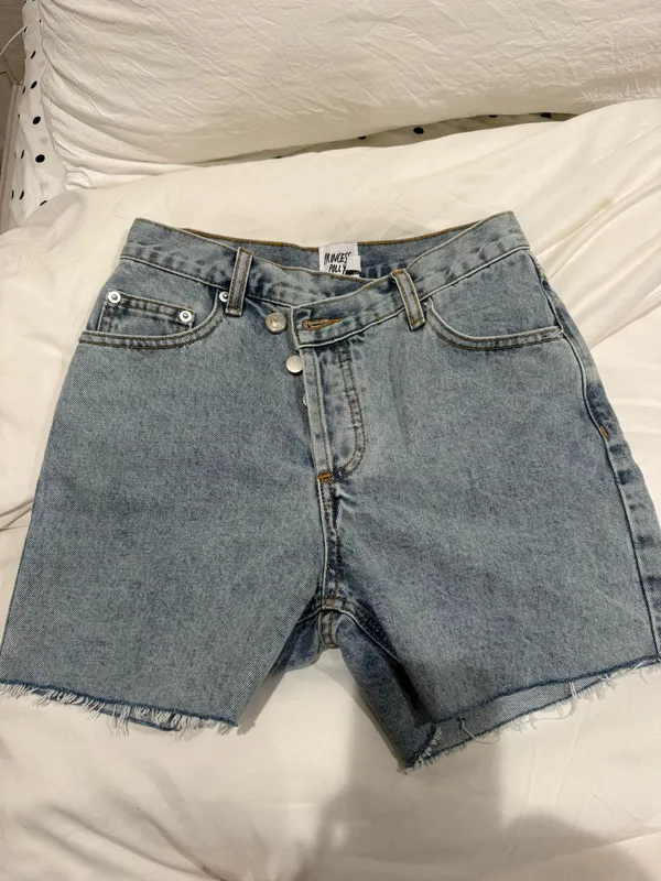 Princess Polly shorts  - Image 4