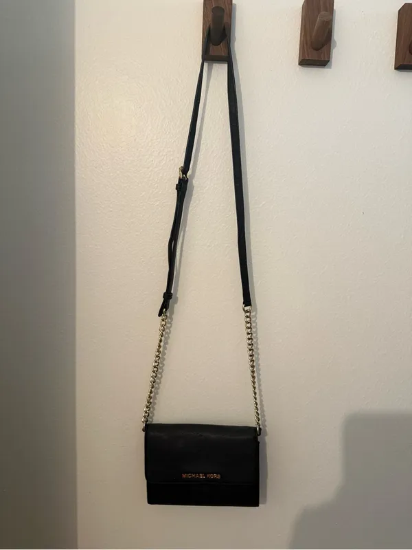 Michael Kors Black Leather Crossbody Bag - Image 4