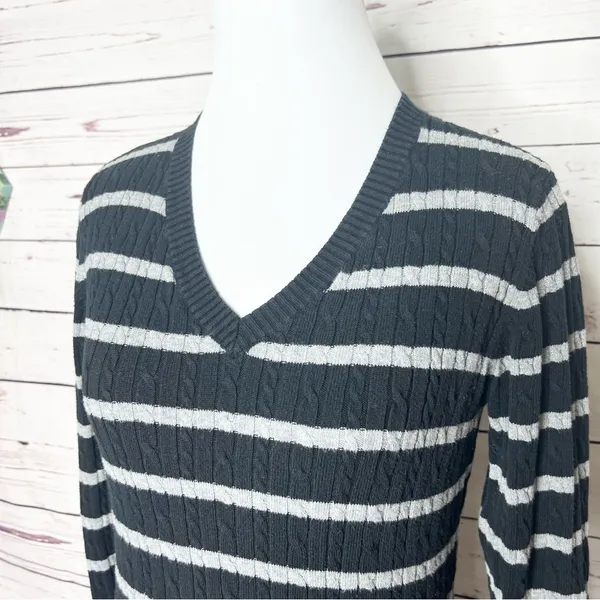 Merona Black & Gray Striped V Neck Pullover Sweater Top Size Small - Image 4