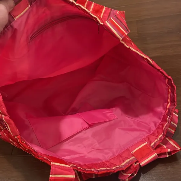 Avon Pink Quilted Tote Bag with Magnetic Closure - Image 7