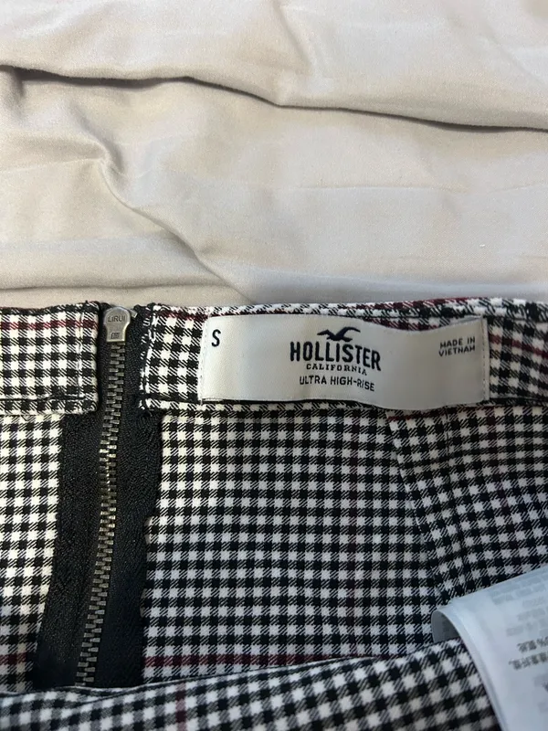 Hollister Plaid Mini Skirt - Image 2