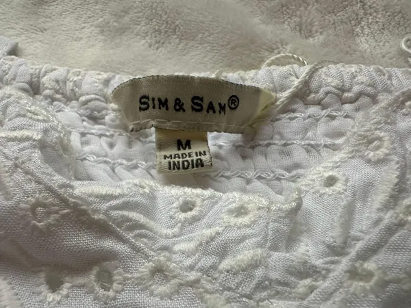 Sim & Sam Cropped Tank Top Blouse - Image 5