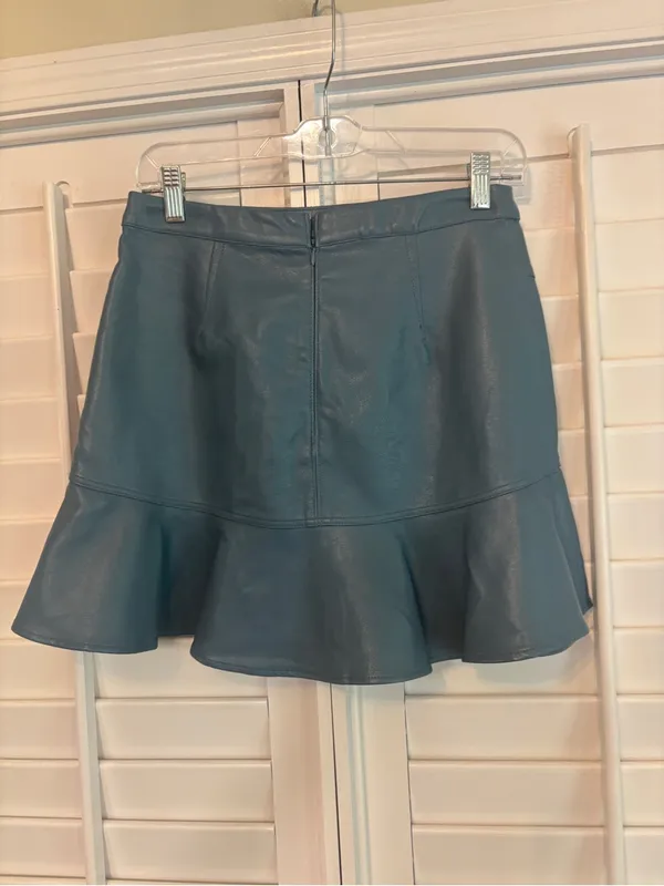 Wild Honey Blue faux Leather Mini Skirt Size Medium - Image 2