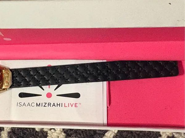 NIB!! Issac Mizrahi Stainless Steel Black and Gold Women’s Wrist Watch - Image 6