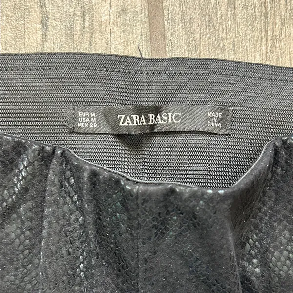 Zara Women's Shiny Black Pants - Image 2