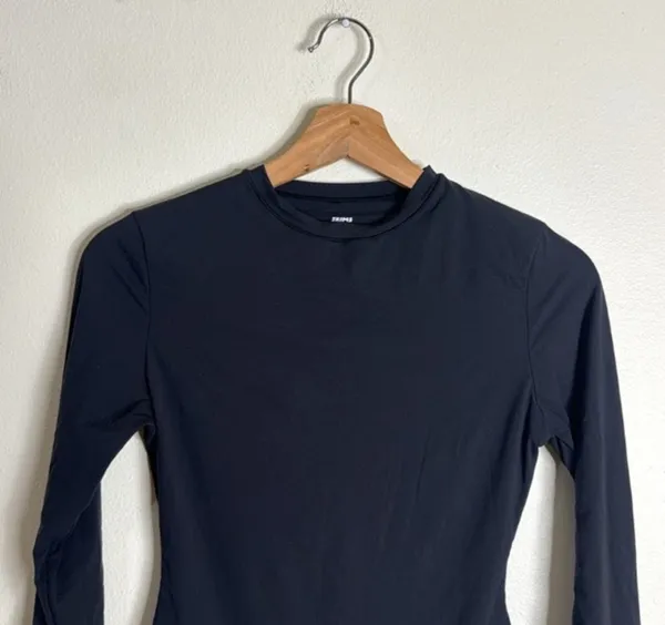 SKIMS Fits Everybody Long Sleeve Bodysuit M - Image 3