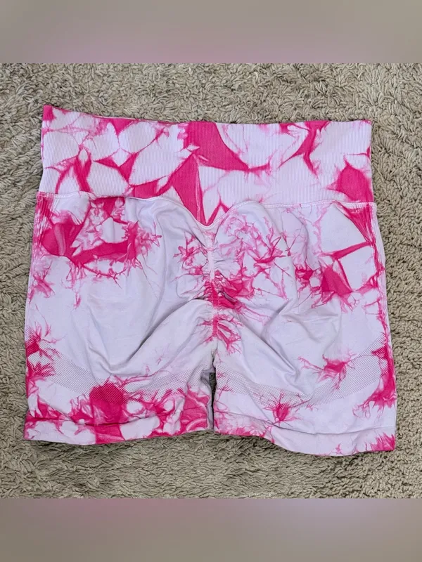 Pink tie dye scrunch booty shorts size L - Image 3
