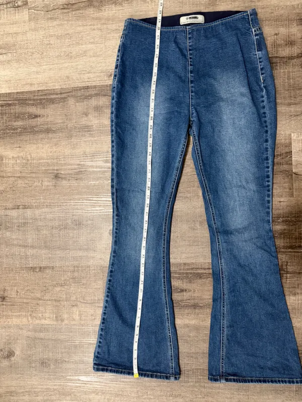 ROCK & ROLL DENIM Bargain Bell Pull - Image 8