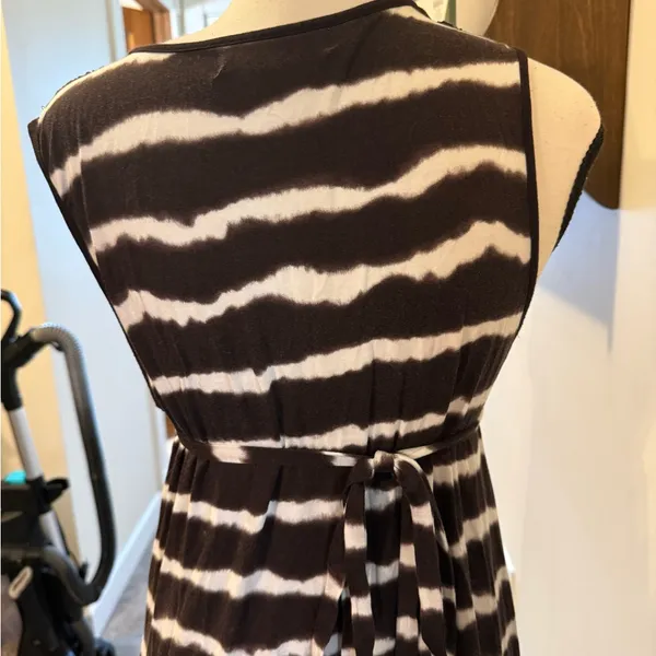 MICHAEL Michael Kors Brown and White Striped V-Neck Maxi Dress - Image 5
