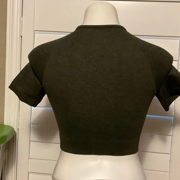 Olive Green Short Sleeve Crop Top - Image 3