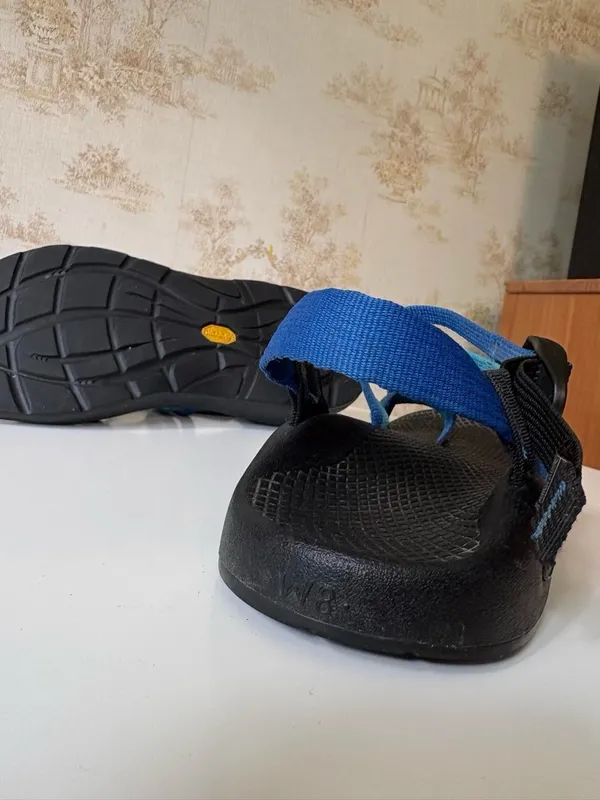 Chacos Z2 Blue and Black Multi-Strap Vibram Sandals Outdoor Gorpcore Size 8 US - Image 8