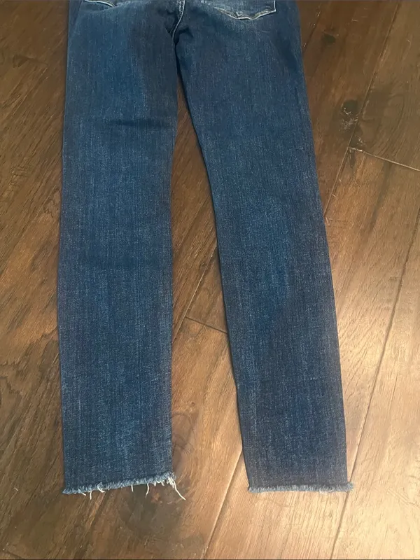 Judy Blue Medium Wash High-Rise Skinny Fit Jeans 5/27 Raw Hem EUC - Image 4