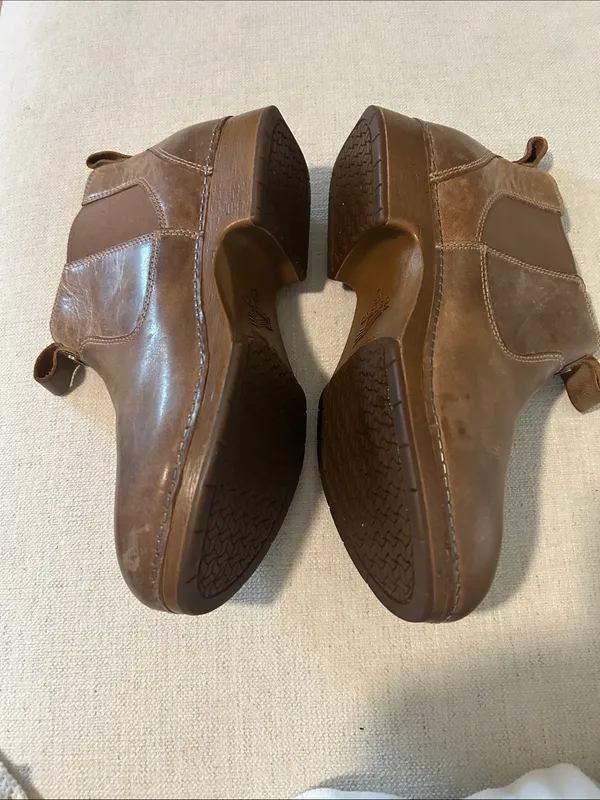 Dansko Michele Chelsea Boot, Tan Waxy Brush Off, Size EU38/US7.5 NWOT - Image 7